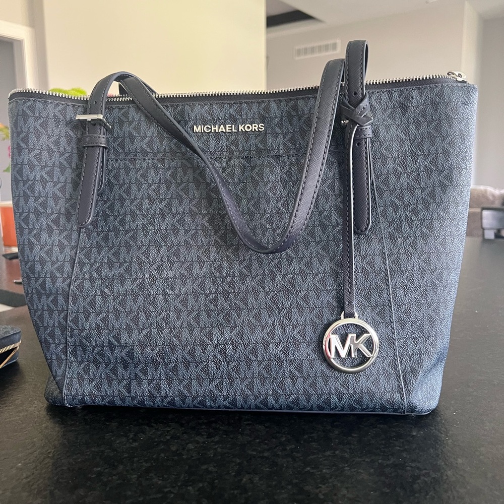 Michael Kors tote and wallet set
